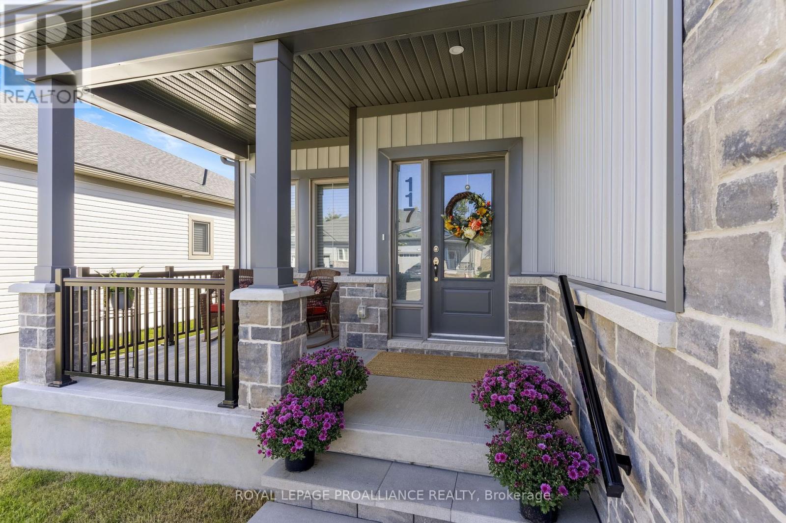 117 Adley Drive, Brockville, Ontario  K6V 7J2 - Photo 2 - X12425419