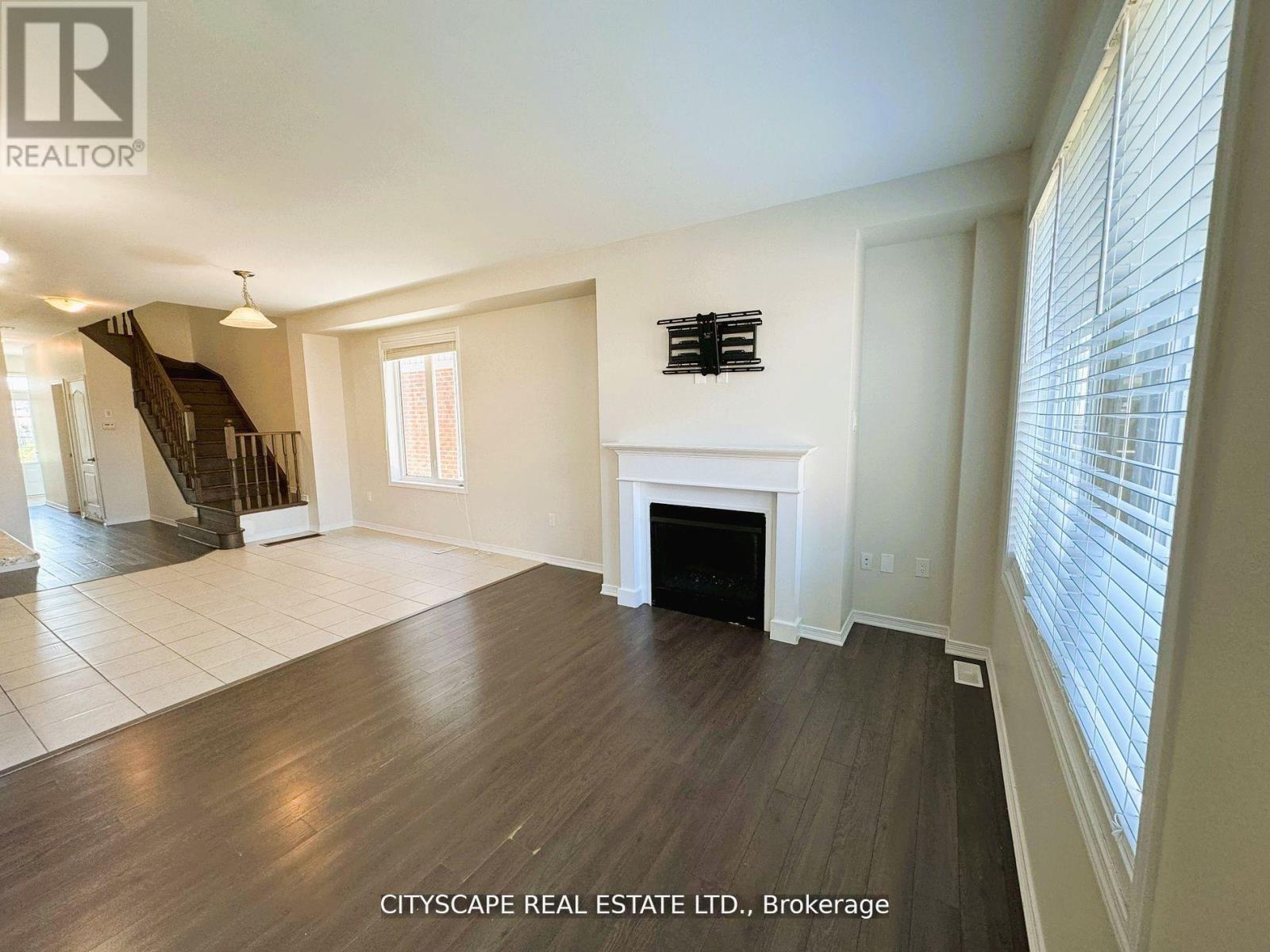 72 Maclachlan Avenue, Haldimand, Ontario  N3W 0C8 - Photo 11 - X12425406