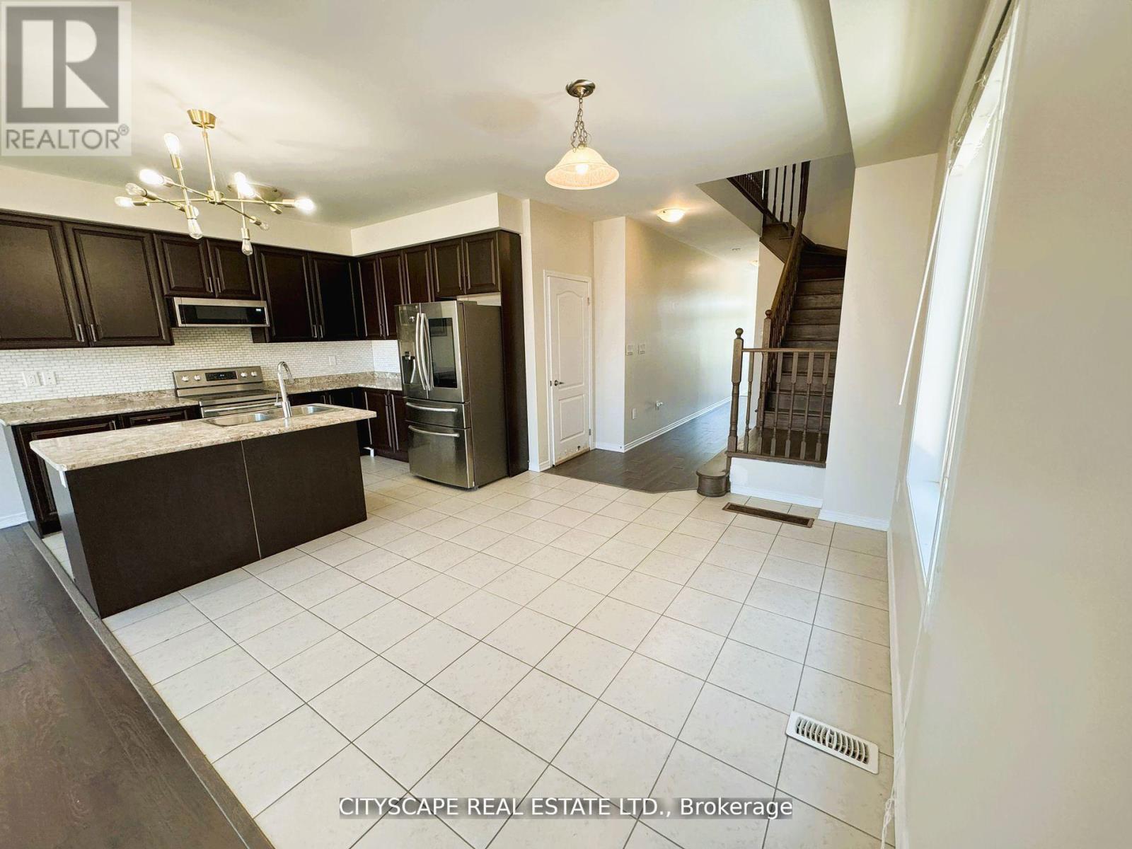 72 Maclachlan Avenue, Haldimand, Ontario  N3W 0C8 - Photo 13 - X12425406