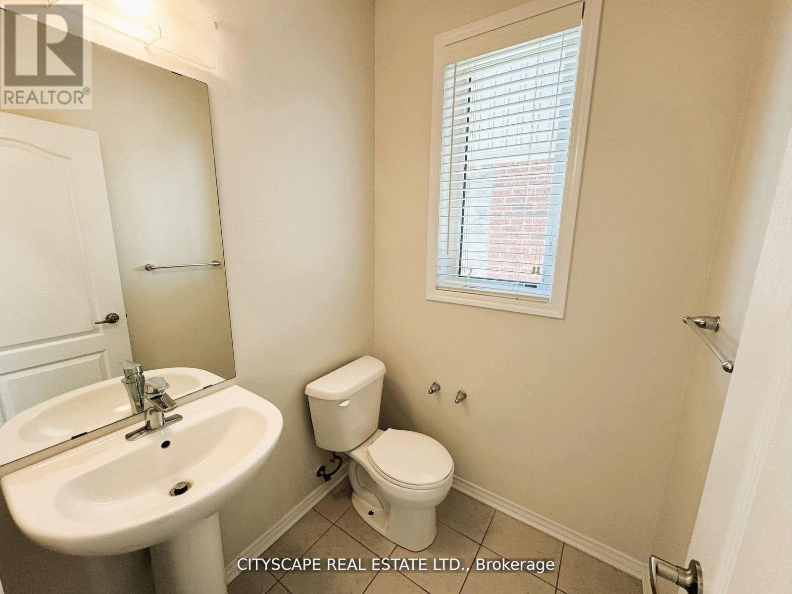 72 Maclachlan Avenue, Haldimand, Ontario  N3W 0C8 - Photo 14 - X12425406