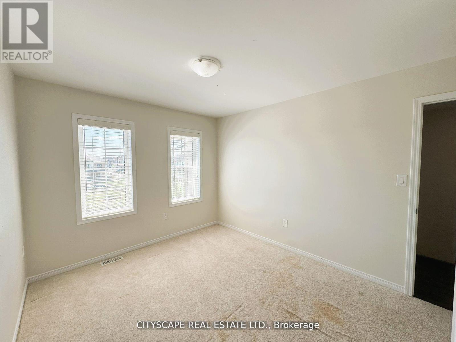 72 Maclachlan Avenue, Haldimand, Ontario  N3W 0C8 - Photo 24 - X12425406