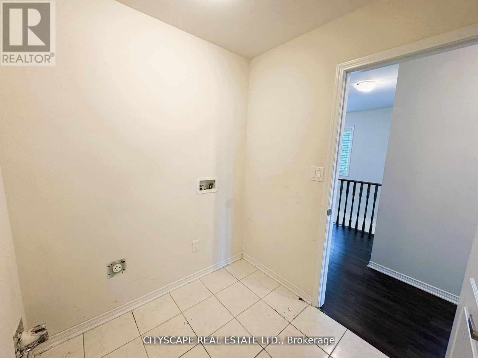 72 Maclachlan Avenue, Haldimand, Ontario  N3W 0C8 - Photo 34 - X12425406