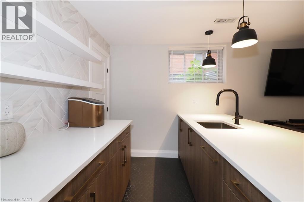 238 Eagle St S Street S, Cambridge, Ontario  N3H 1E4 - Photo 43 - 40772975
