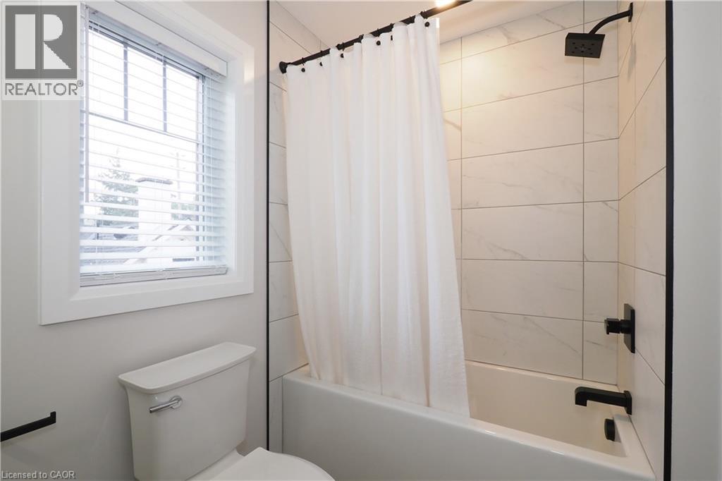 238 Eagle St S Street S, Cambridge, Ontario  N3H 1E4 - Photo 38 - 40772975