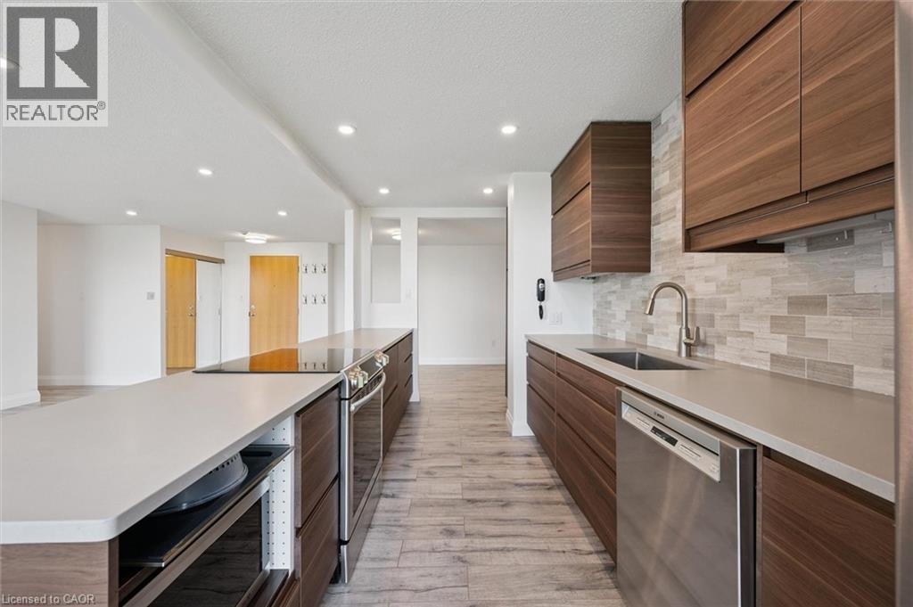55 Blue Springs Drive Unit# 706, Waterloo, Ontario  N2J 4T3 - Photo 18 - 40773373