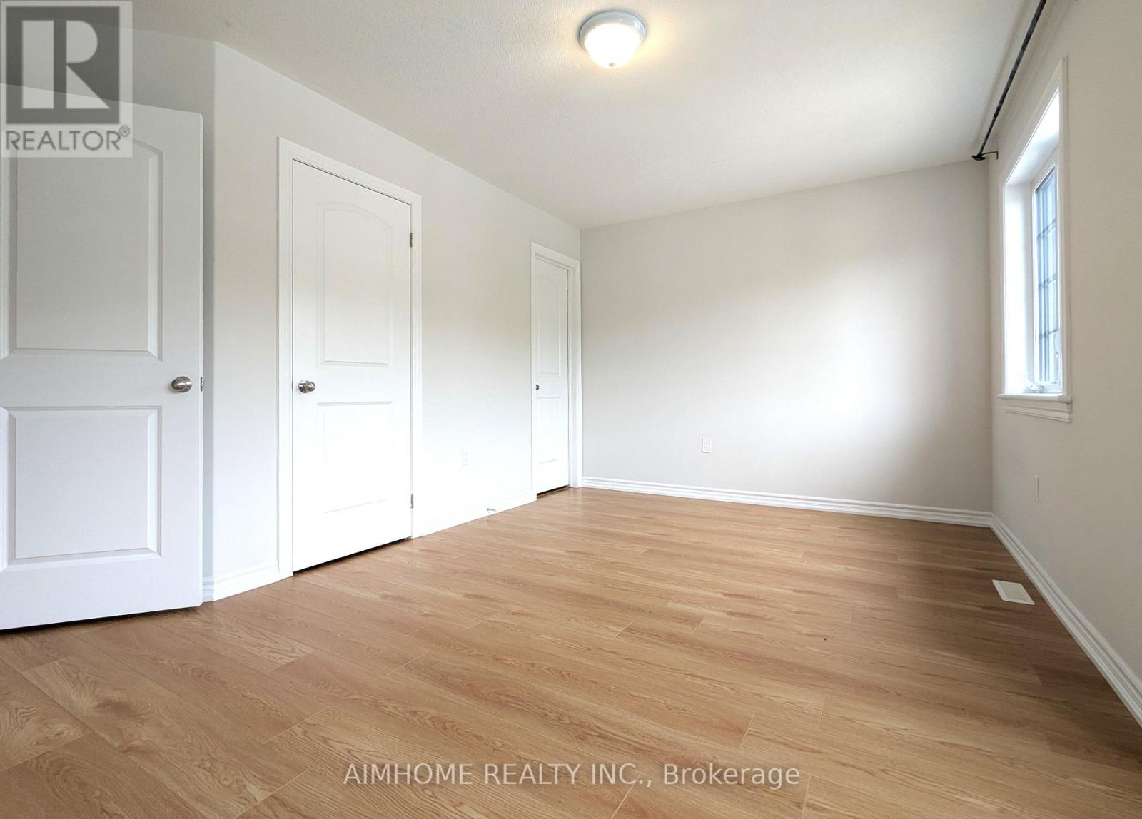 29 Bamburg Street N, Georgina, Ontario  L0E 1R0 - Photo 25 - N12425425
