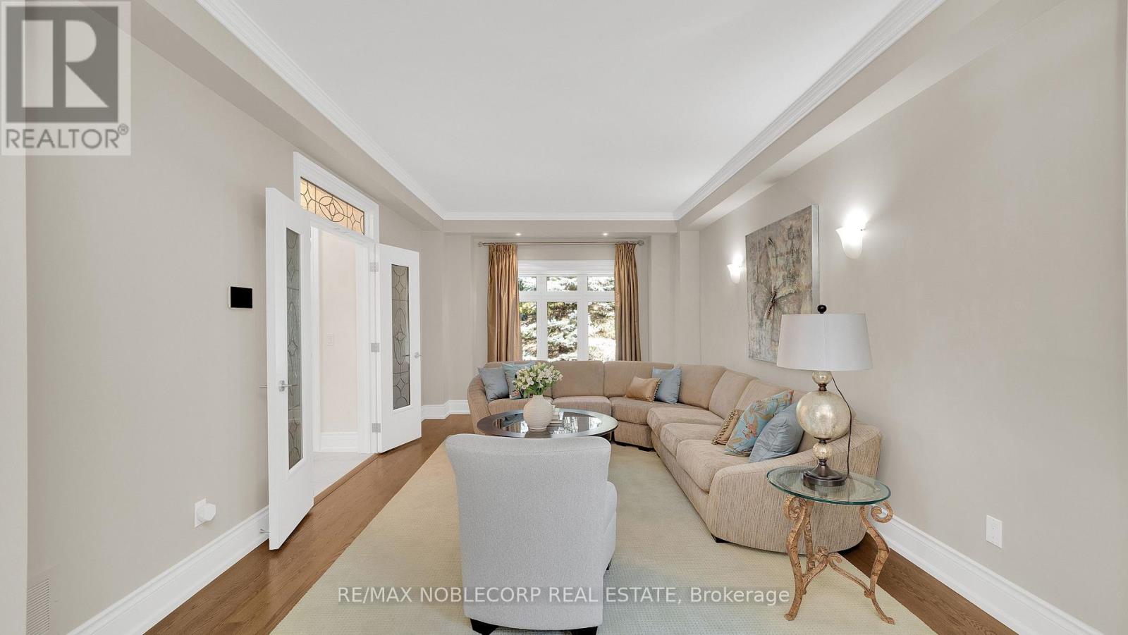 19 Stockdale Crescent, Richmond Hill, Ontario  L4C 3T1 - Photo 15 - N12425430