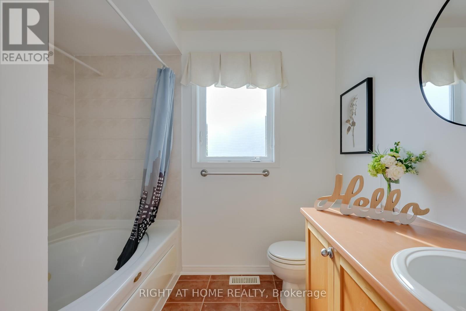 60 Mersey Drive, Ottawa, Ontario  K2K 3A6 - Photo 29 - X12425213