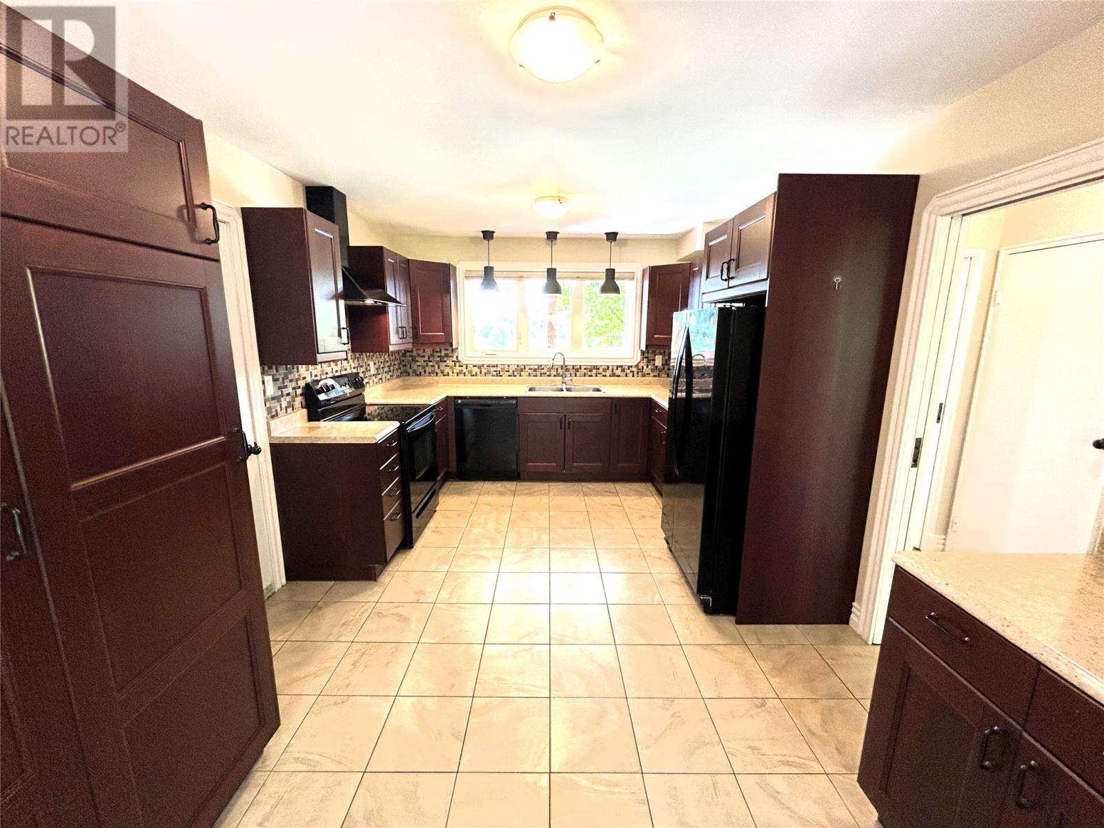 68 New Mexico Drive, Stephenville, Newfoundland & Labrador  A2N 2W1 - Photo 2 - 1289611