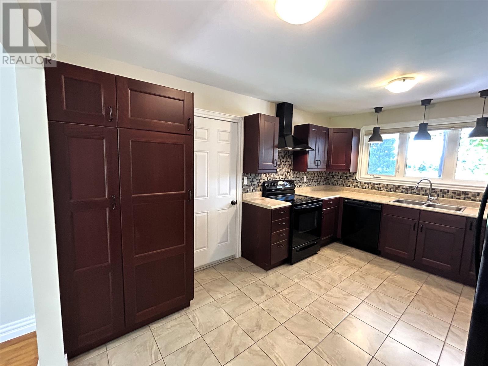 68 New Mexico Drive, Stephenville, Newfoundland & Labrador  A2N 2W1 - Photo 3 - 1289611