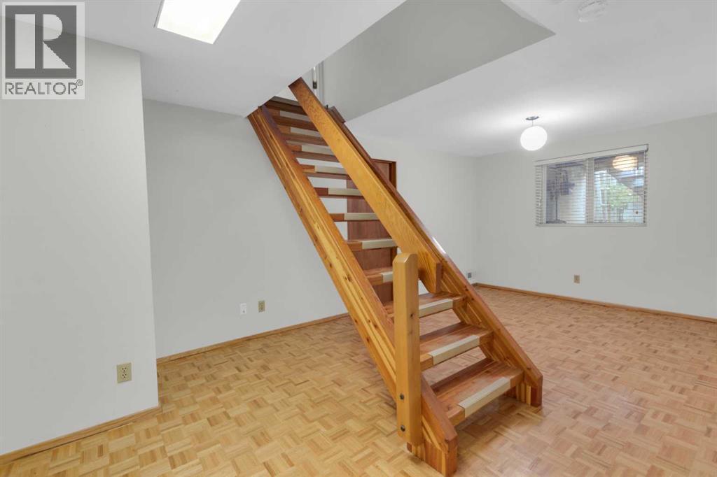 2711 Crawford Road Nw, Calgary, Alberta  T2L 1C9 - Photo 22 - A2254530