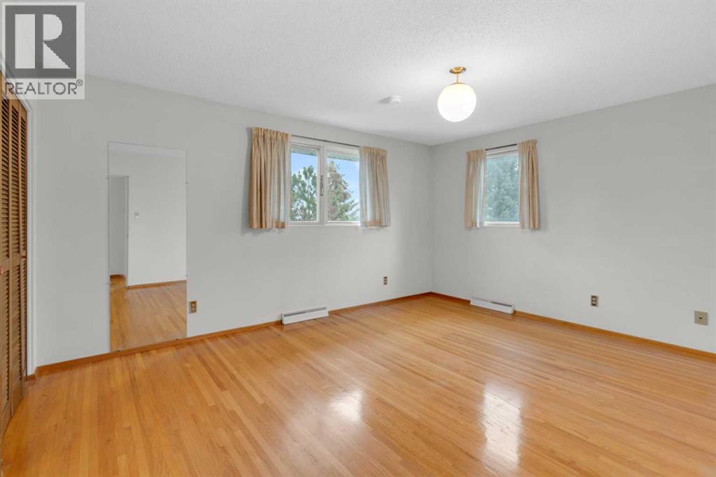 2711 Crawford Road Nw, Calgary, Alberta  T2L 1C9 - Photo 21 - A2254530