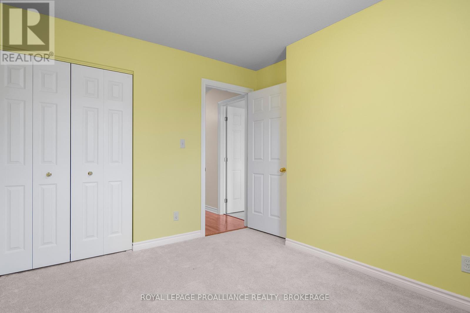 38 Yonge Street, Kingston, Ontario  K7M 1E3 - Photo 25 - X12425473
