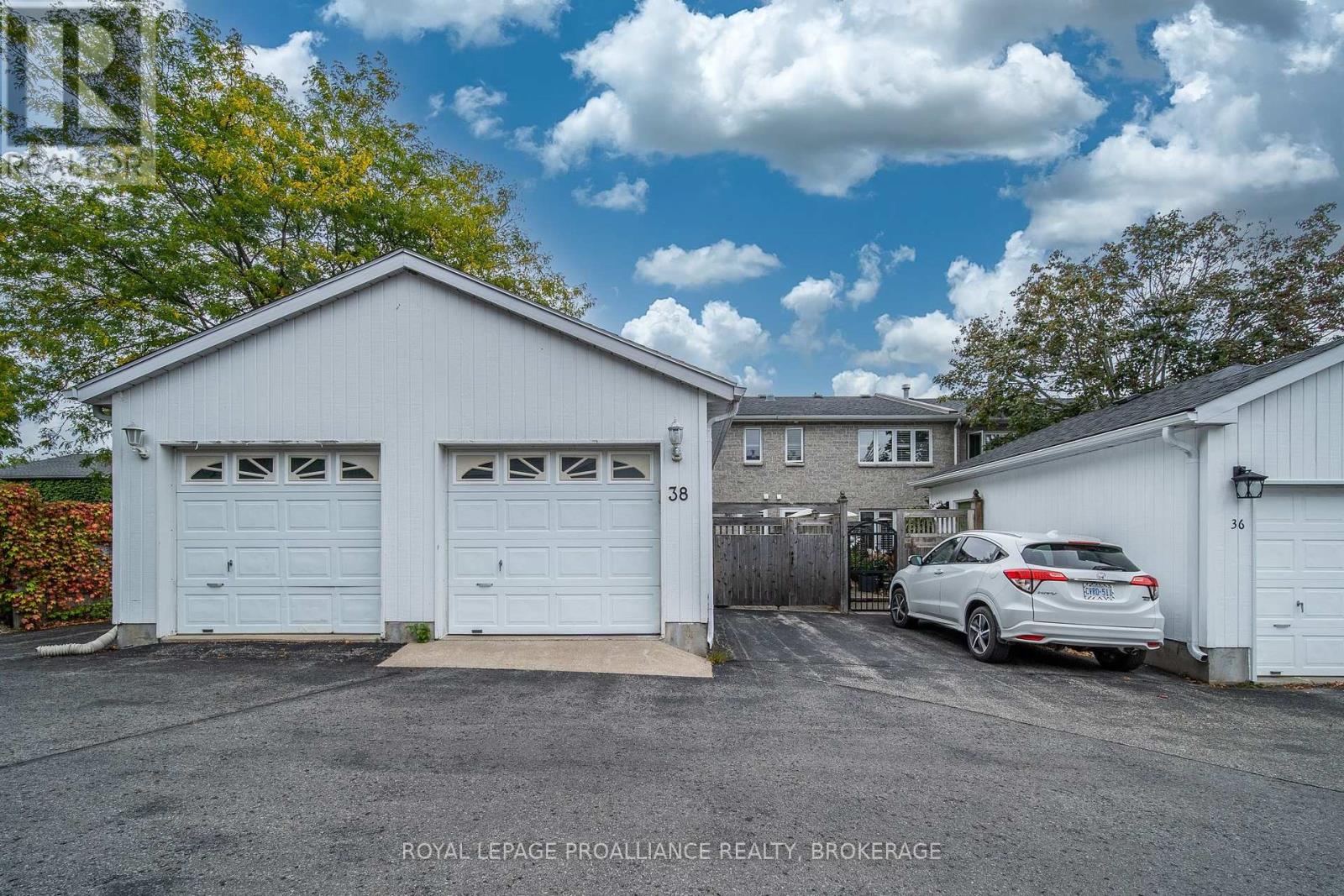 38 Yonge Street, Kingston, Ontario  K7M 1E3 - Photo 41 - X12425473