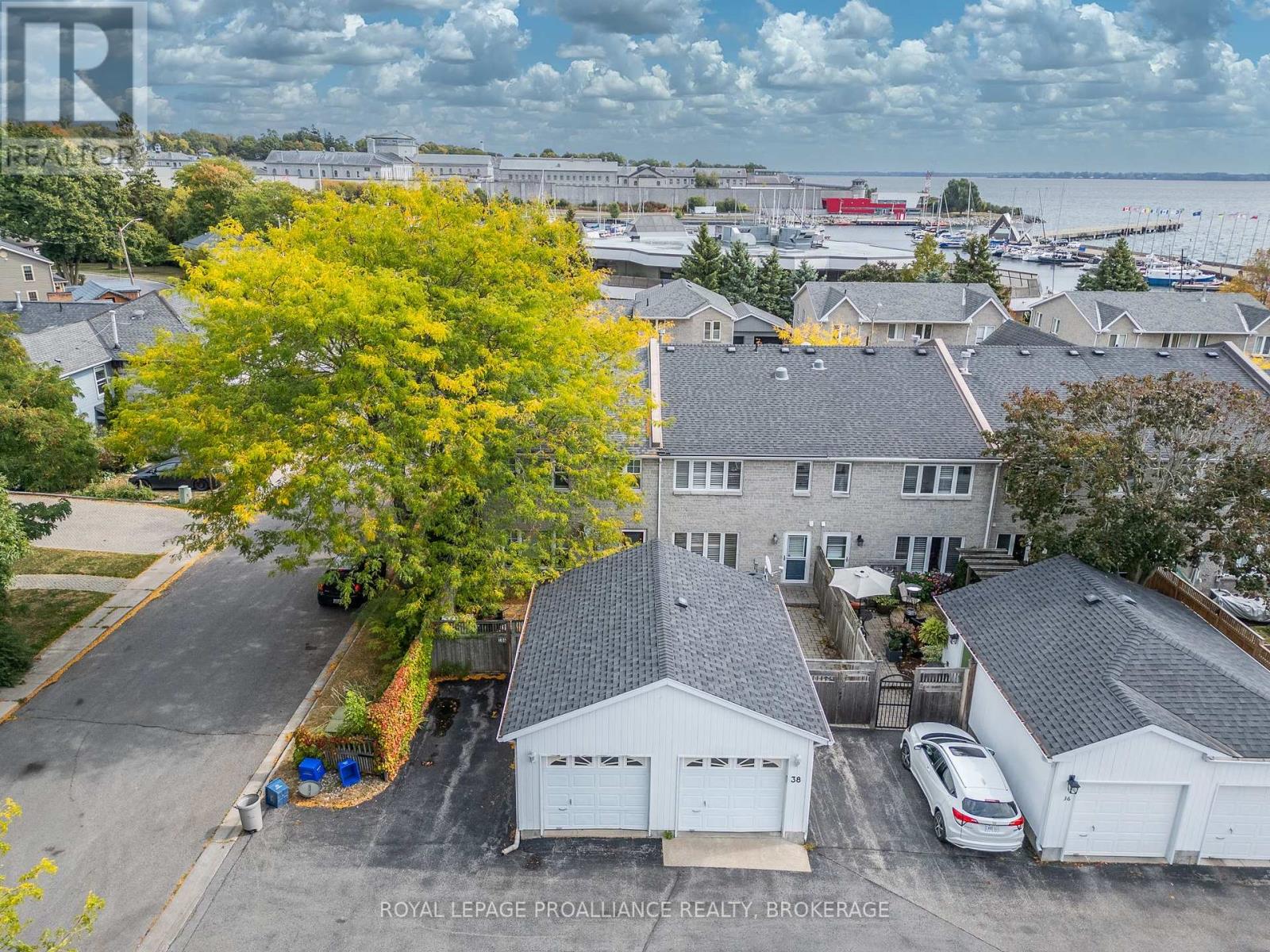 38 Yonge Street, Kingston, Ontario  K7M 1E3 - Photo 43 - X12425473