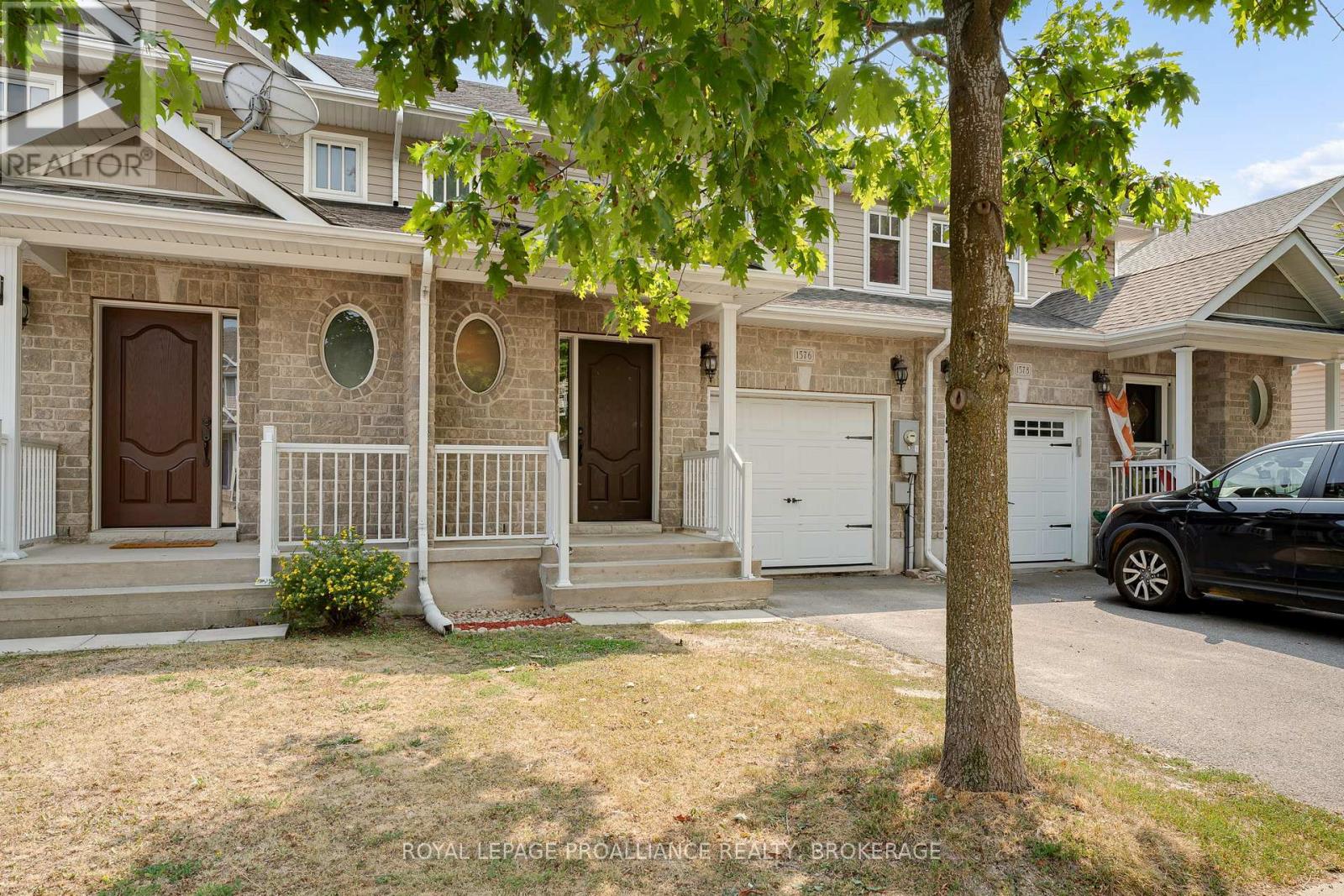 1576 Crimson Crescent, Kingston, Ontario  K7P 0J3 - Photo 2 - X12425475