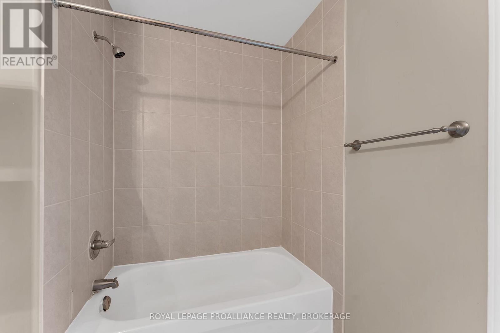1576 Crimson Crescent, Kingston, Ontario  K7P 0J3 - Photo 33 - X12425475