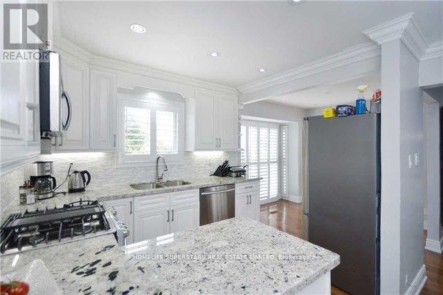 6 Farley Road, Brampton, Ontario  L6Y 2N9 - Photo 8 - W12425415