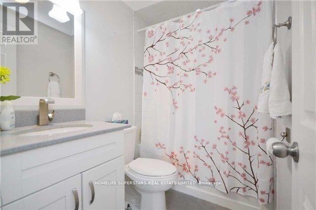 6 Farley Road, Brampton, Ontario  L6Y 2N9 - Photo 9 - W12425415