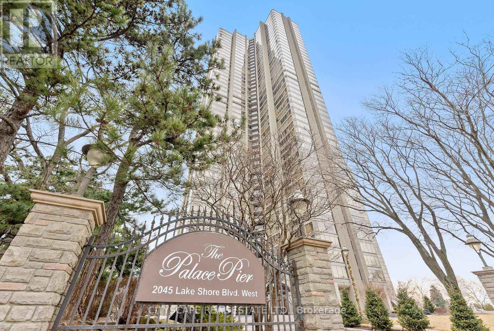 202 - 2045 Lake Shore Boulevard W, Toronto, Ontario  M8V 2Z6 - Photo 2 - W12425426