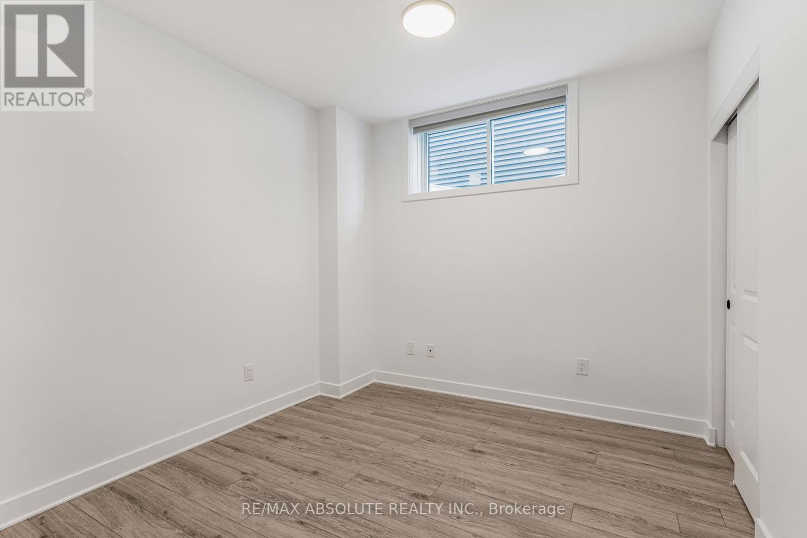 B - 802 Ninaatik Place, Ottawa, Ontario  K1X 0J7 - Photo 15 - X12425478