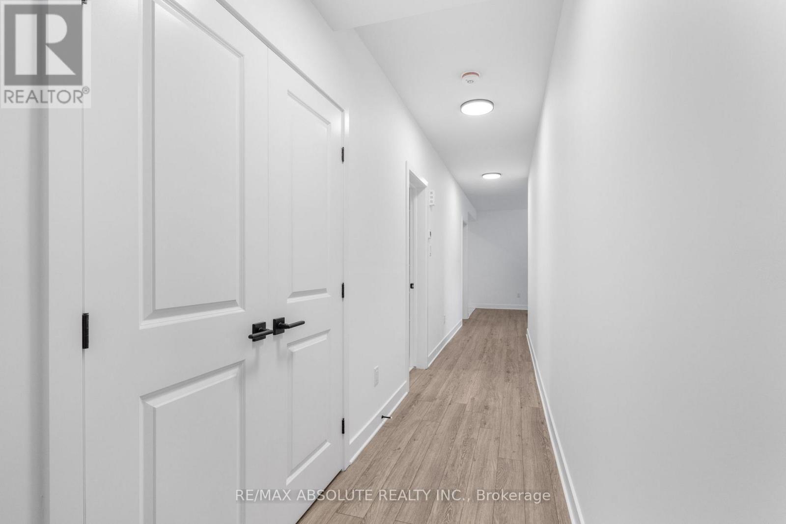 B - 802 Ninaatik Place, Ottawa, Ontario  K1X 0J7 - Photo 6 - X12425478