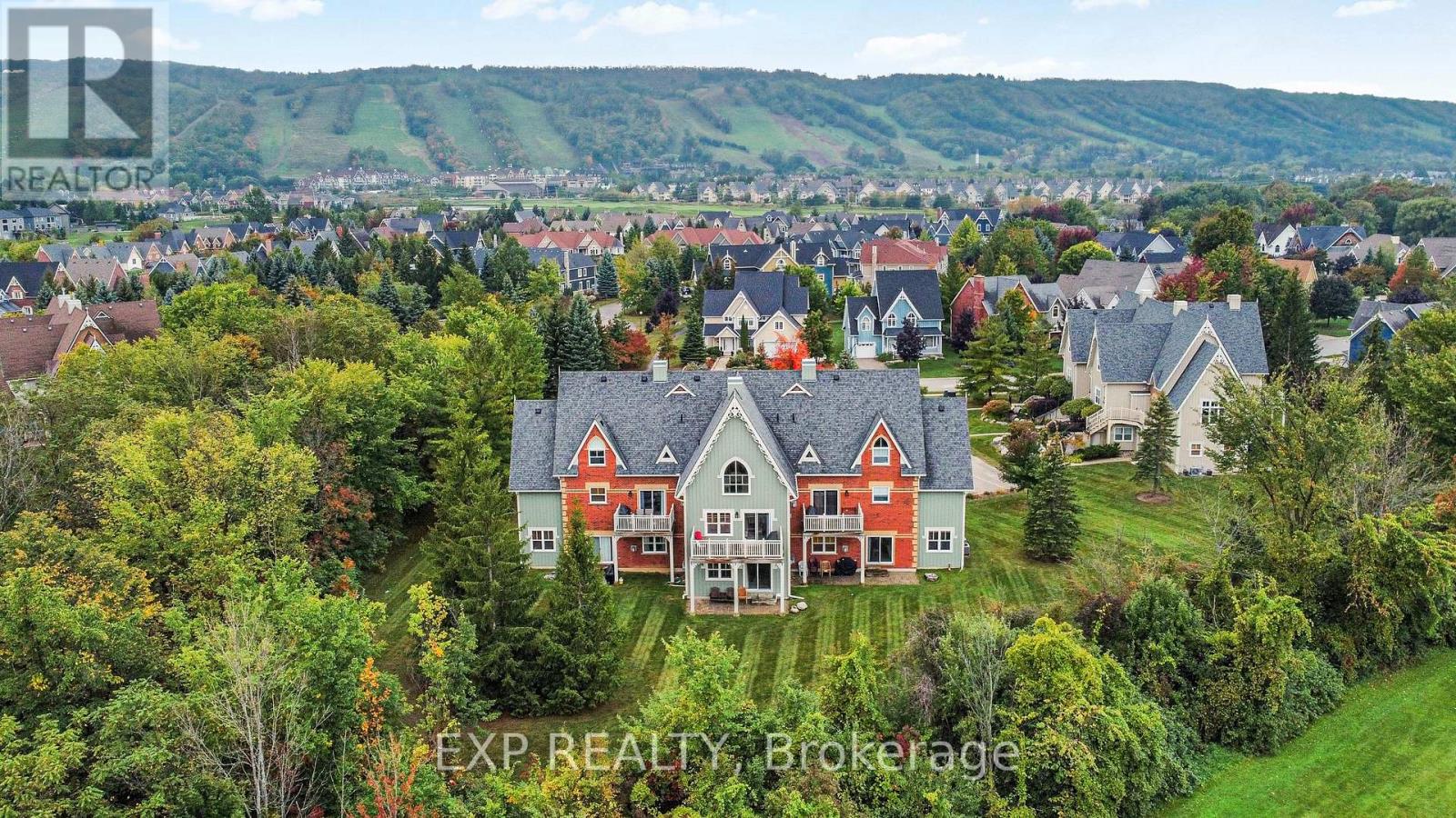 222 - 170 Snowbridge Way, Blue Mountains, Ontario  L9Y 0V1 - Photo 30 - X12425434