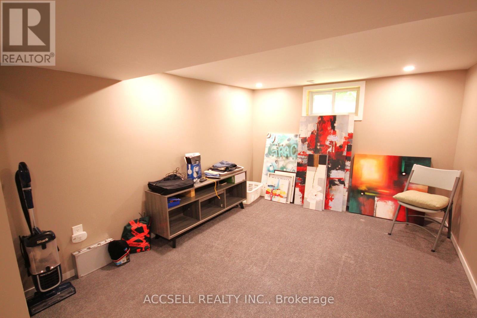 478 Mccormick Boulevard, London East, Ontario  N5W 4C5 - Photo 11 - X12425439