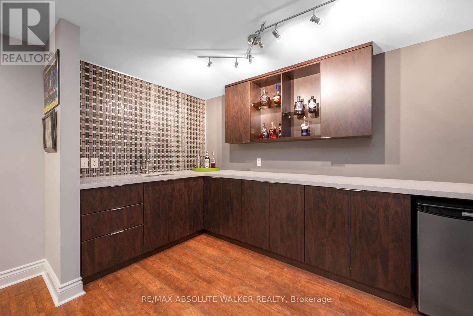 11 Tradewinds Drive, Ottawa, Ontario  K2G 6Y4 - Photo 38 - X12425451