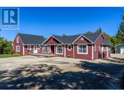 202 Mill Lake Road, Hubbards, Ca