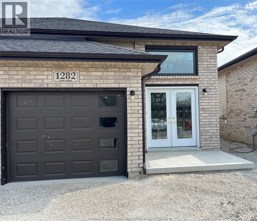 MLS# 25023890: 1282 TOURANGEAU ROAD Unit# UPPER, Windsor, Canada
