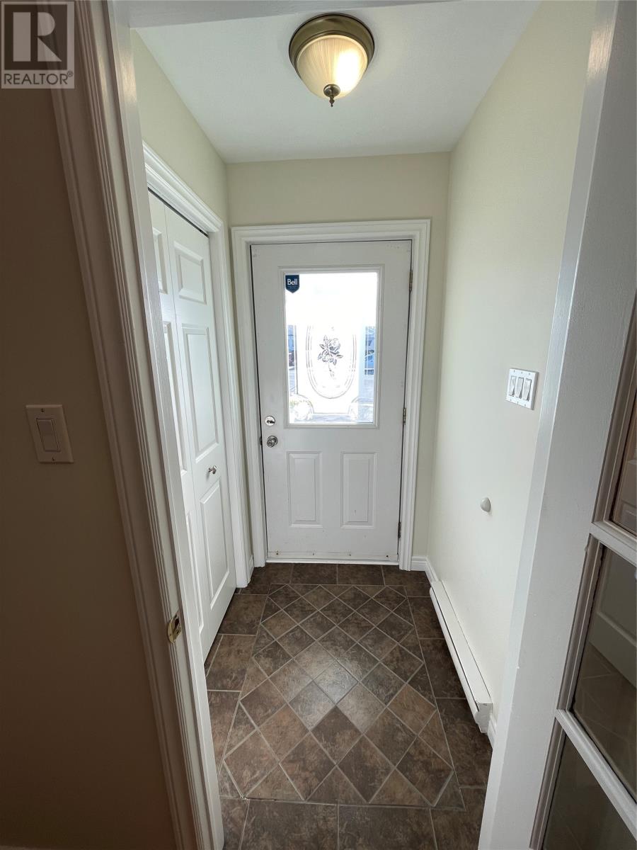6 Tennyson Place, Paradise, Newfoundland & Labrador  A1L 1K7 - Photo 2 - 1290824
