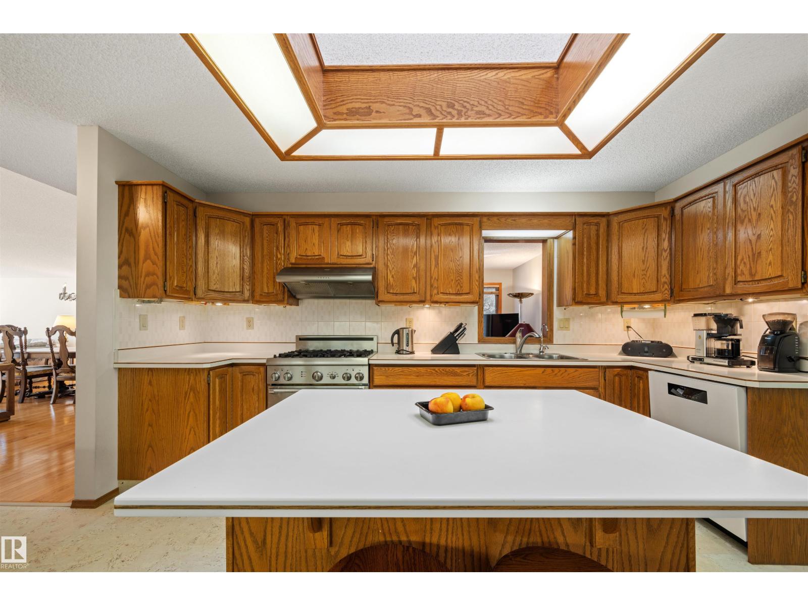 12412 28 Av Nw, Edmonton, Alberta  T6J 4E4 - Photo 18 - E4459368