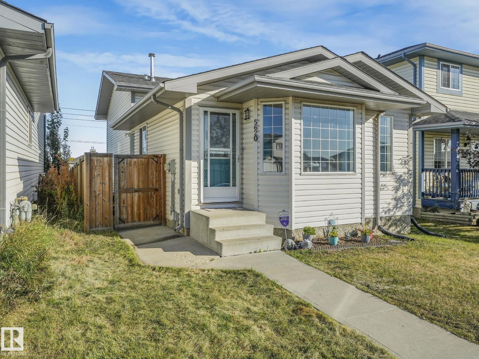 5620 162a Av Nw, Edmonton, Alberta  T5Y 2V8 - Photo 1 - E4459369