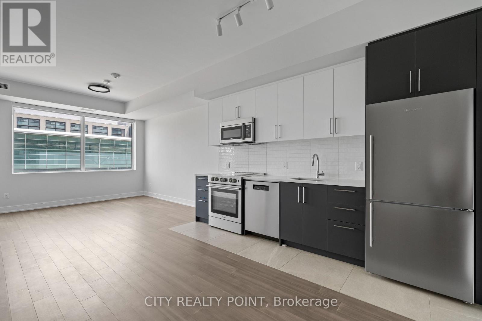 906 - 664 Spadina Avenue, Toronto, Ontario  M5S 2H7 - Photo 3 - C12393399