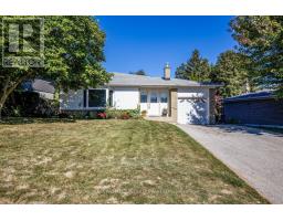 329 Dennie Avenue, Newmarket (Central Newmarket), Ca
