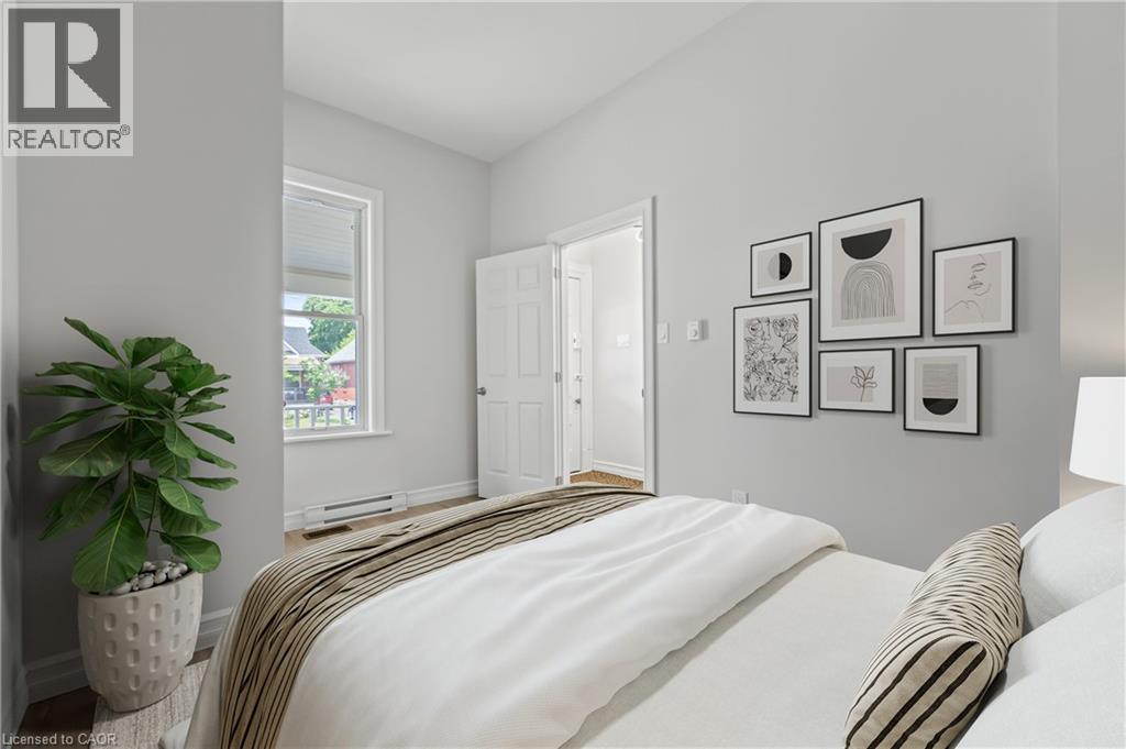 41 Chestnut Street, St. Thomas, Ontario  N5R 2A8 - Photo 7 - 40773201