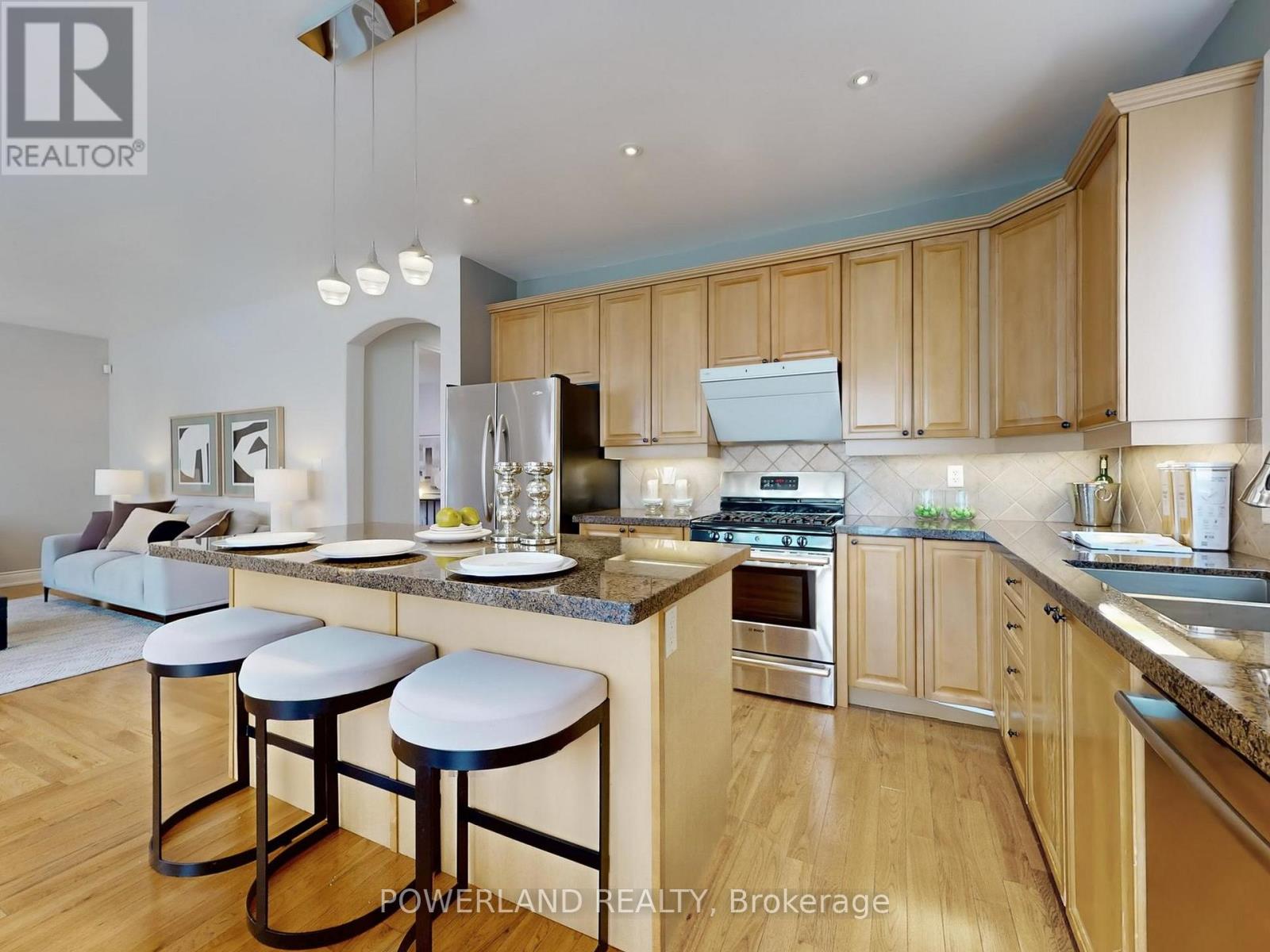 164 Worthington Avenue, Richmond Hill, Ontario  L4E 4N7 - Photo 18 - N12425469