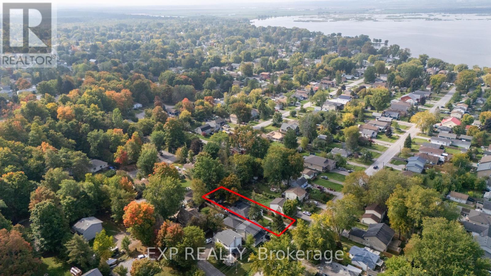 261 Glenwoods Avenue, Georgina, Ontario  L4P 2X1 - Photo 27 - N12425476