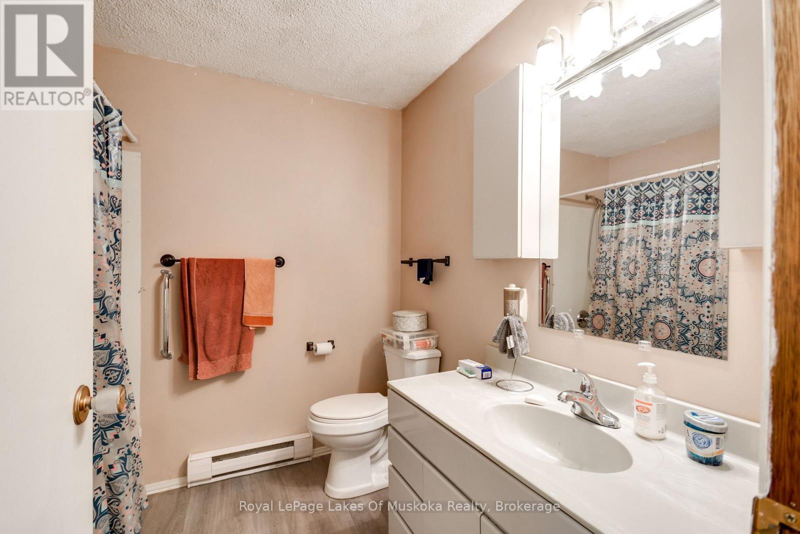 1010 Chown Road, Muskoka Lakes, Ontario  P0H 1H0 - Photo 10 - X12425498
