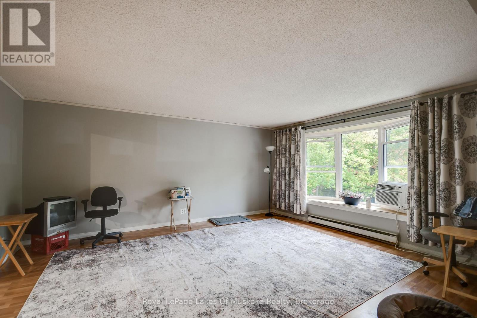 1010 Chown Road, Muskoka Lakes, Ontario  P0H 1H0 - Photo 6 - X12425498