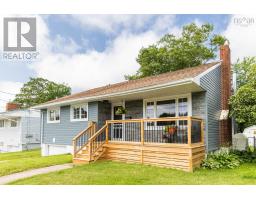 91 Symonds Street, Dartmouth, Ca