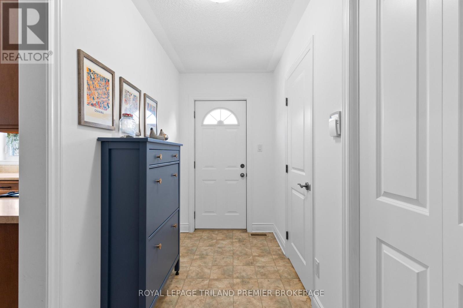 13 Kantor Court, St. Thomas, Ontario  N5R 0A1 - Photo 11 - X12425491