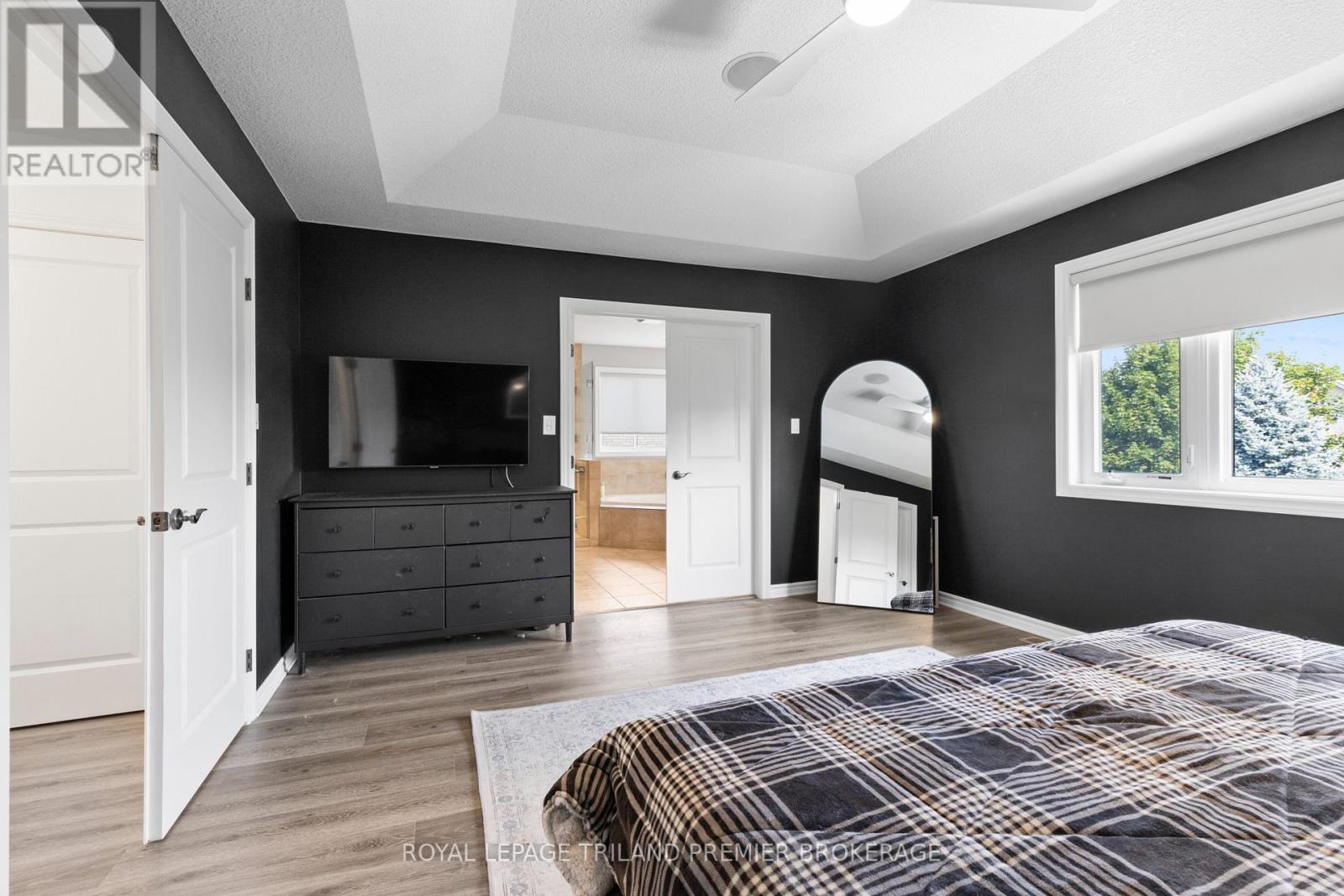 13 Kantor Court, St. Thomas, Ontario  N5R 0A1 - Photo 14 - X12425491