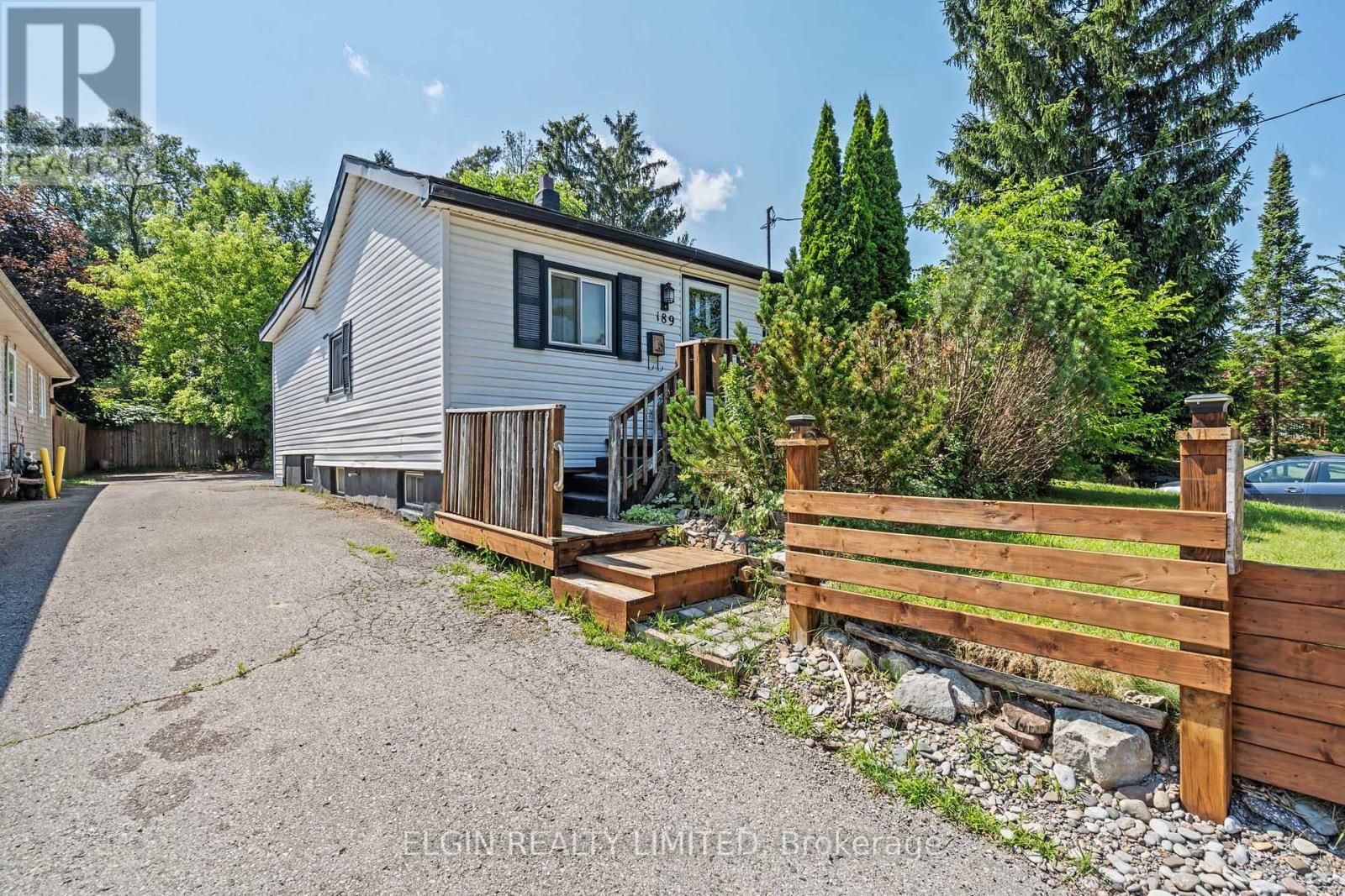 189 Emerson Avenue, London South, Ontario  N5Z 3L5 - Photo 1 - X12425524