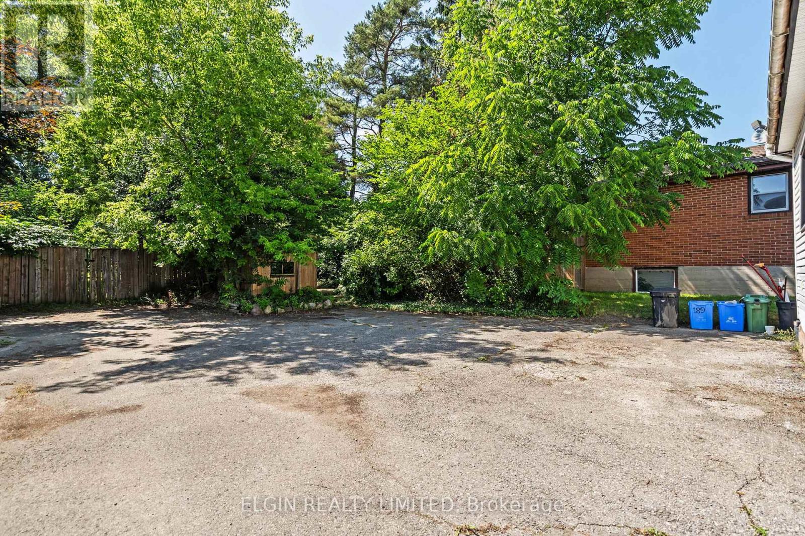 189 Emerson Avenue, London South, Ontario  N5Z 3L5 - Photo 33 - X12425524