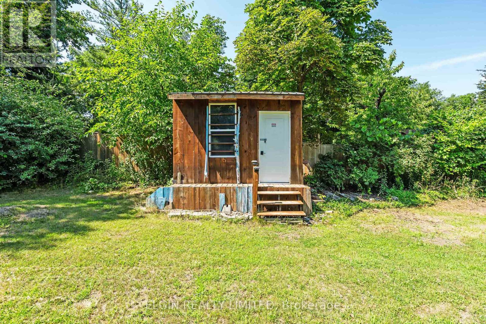 189 Emerson Avenue, London South, Ontario  N5Z 3L5 - Photo 39 - X12425524