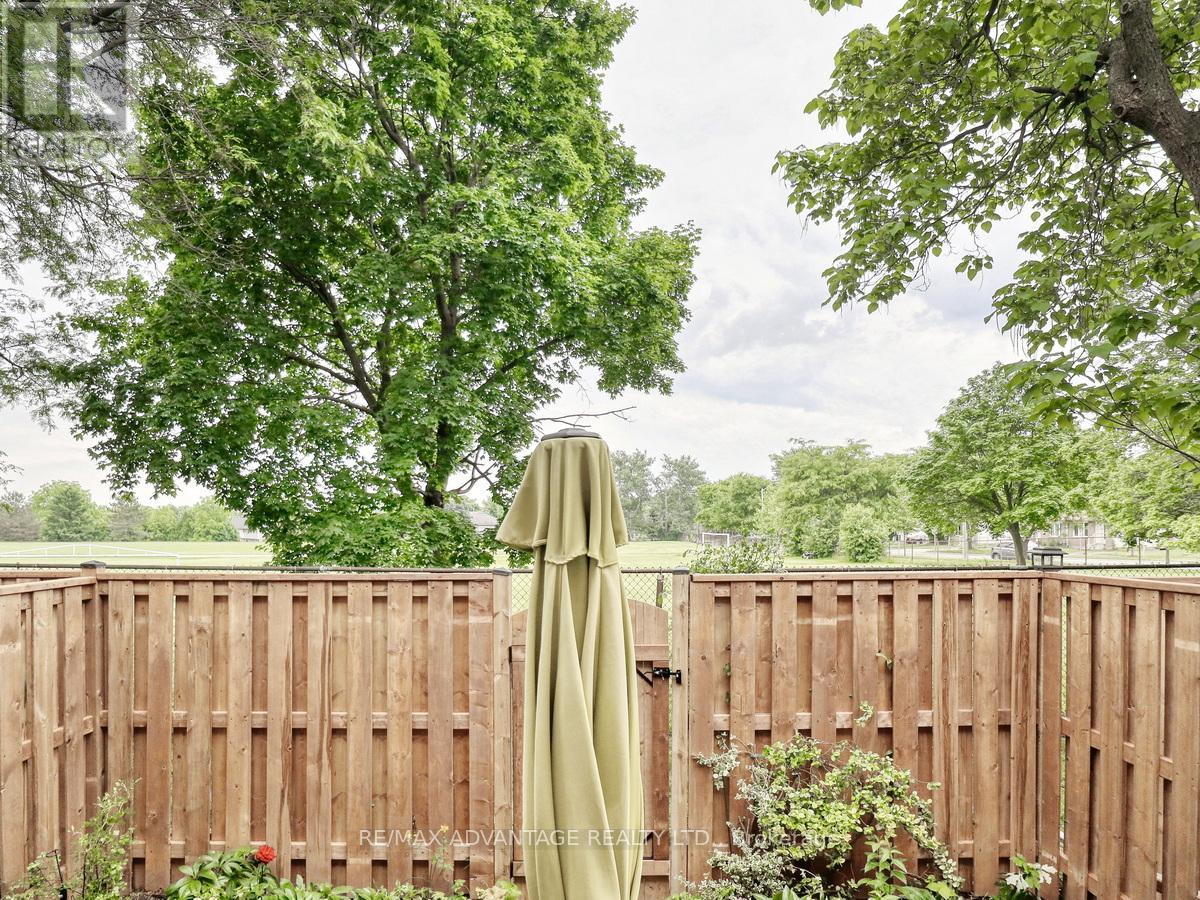 1214 Limberlost Road, London North, Ontario  N6G 3A5 - Photo 44 - X12425547
