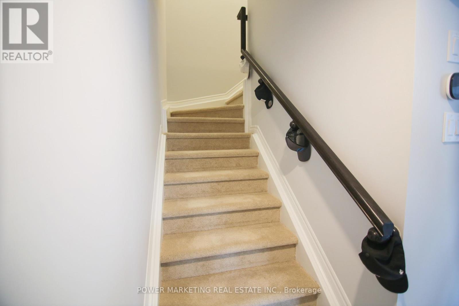 43 Zoisite Private, Ottawa, Ontario  K2J 7B4 - Photo 13 - X12425508