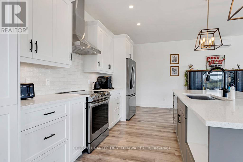 456 Pine Grove Road, Lanark Highlands, Ontario  K0G 1K0 - Photo 14 - X12425513